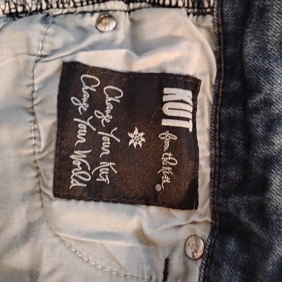 Kut from the Kloth Jessica Straight Leg Blue Jeans - Picture 4 of 4